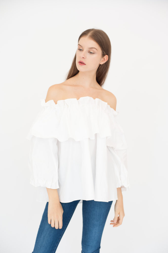 Off shoulder shirt
