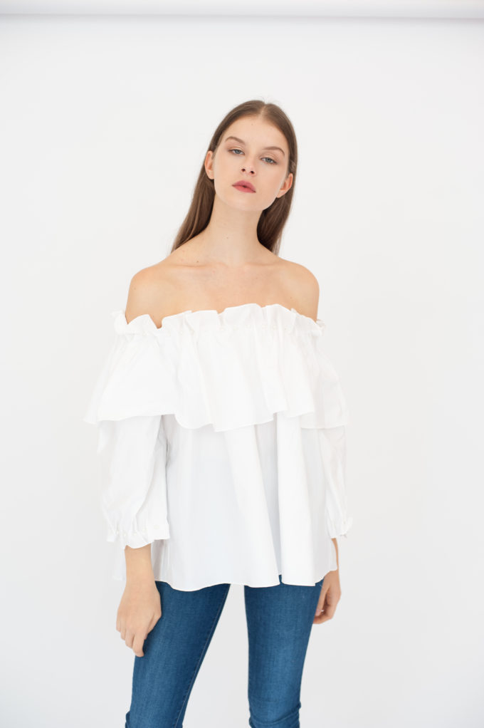 Off shoulder shirt