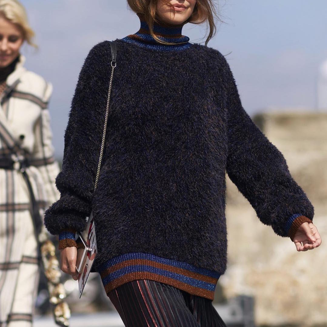 3 ways to wear oversized knits - Lui Store