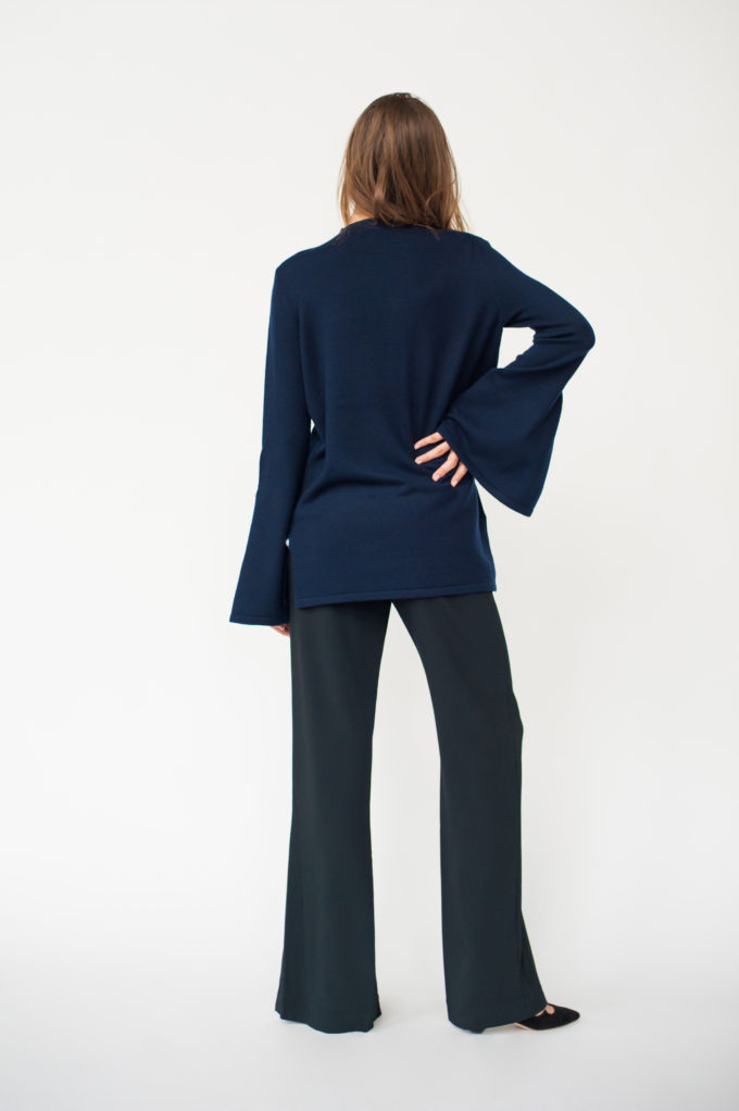 Granatowy sweter Maxine