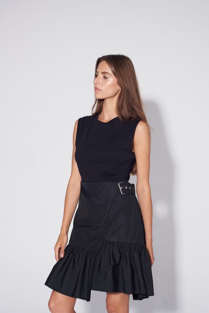 Sukienka z łączonych tkanin