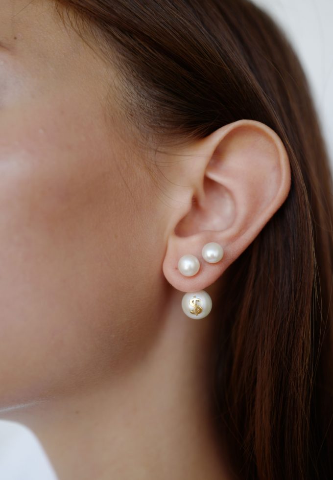 Dollar Double Pearl Earring