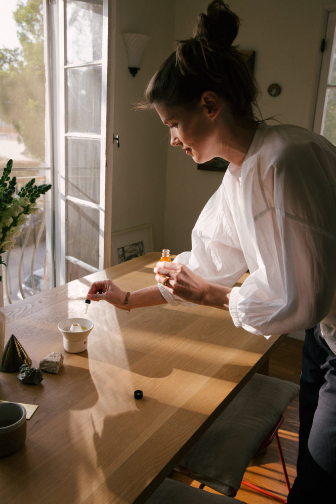 Ritual Oil Diffuser - Almond White