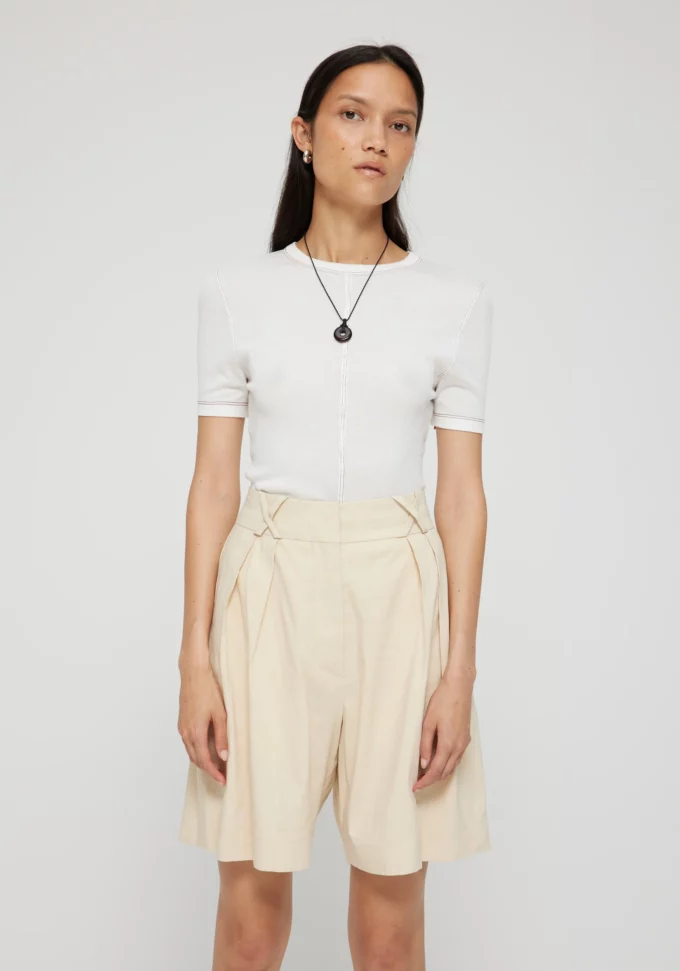 Tailored Shorts Cream