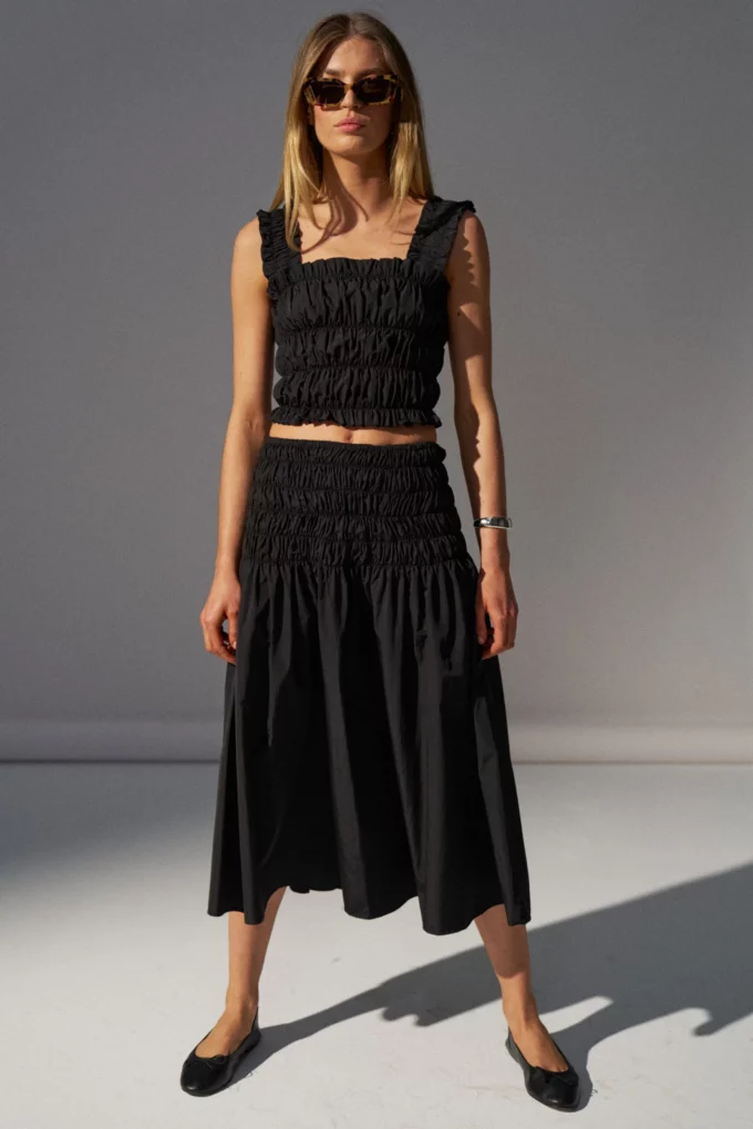 Gia Smocked Skirt Black