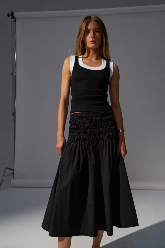 Gia Smocked Skirt Black