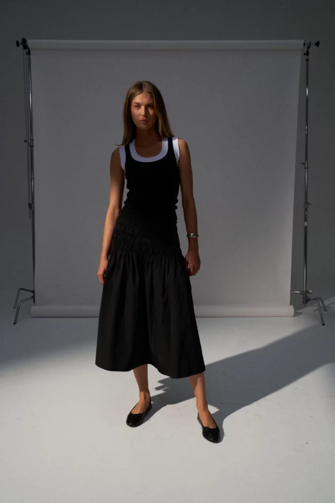 Gia Smocked Skirt Black