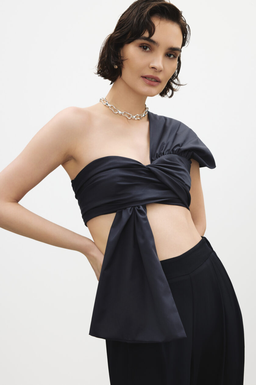 Top Gwen Black - obrazek 3