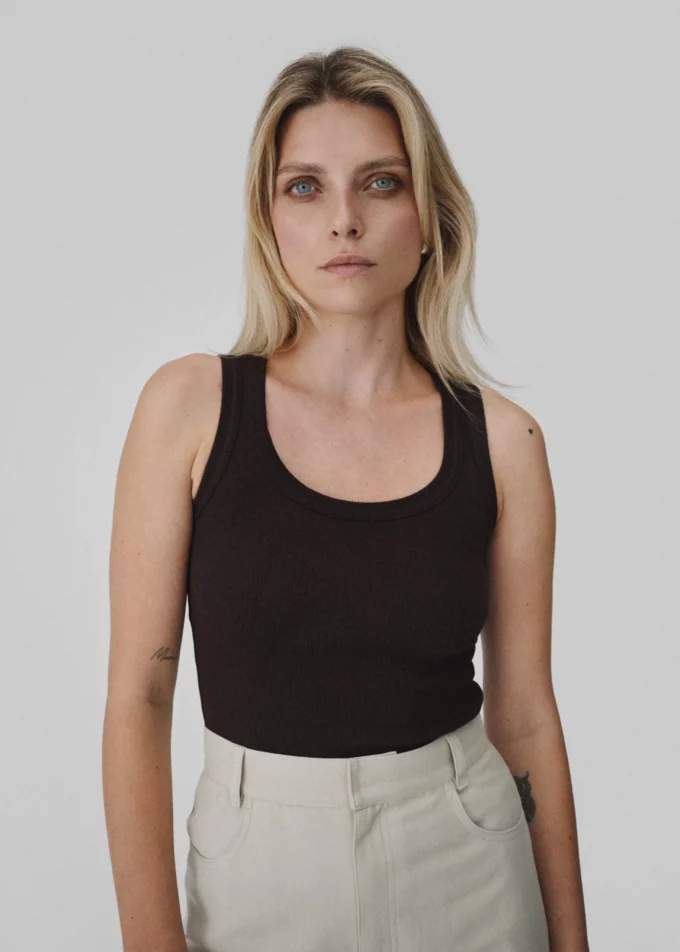 Sloane Brown Ribbed Top