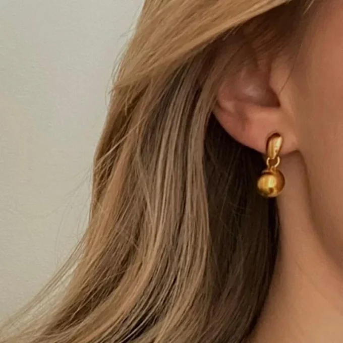 Melanie Earrings Gold