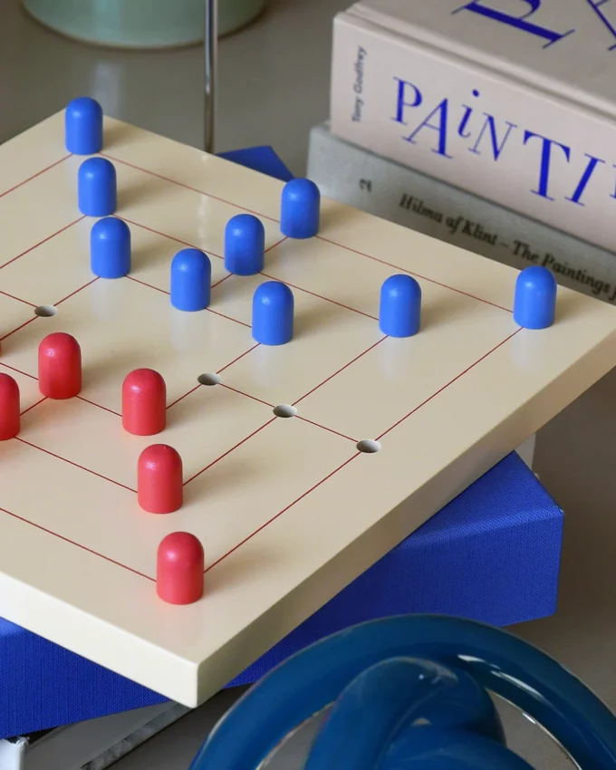 Nine Men's Morris Game