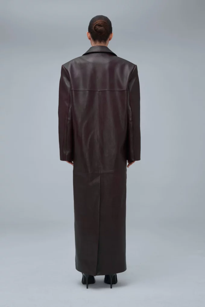 Amour Bordeaux Straight Coat