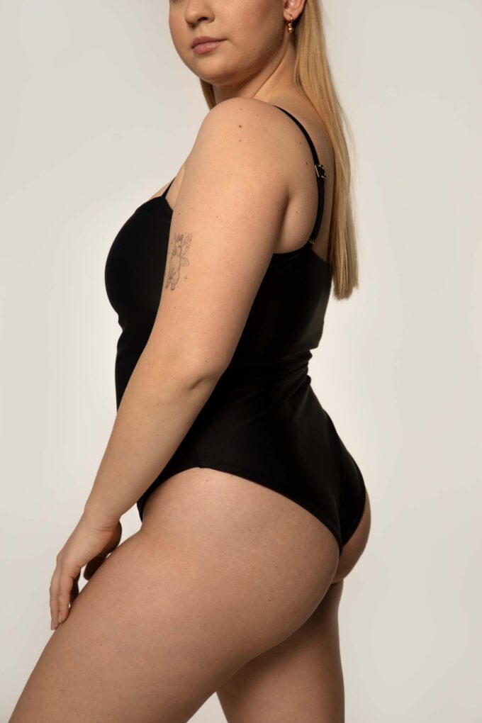 The Simple One Black