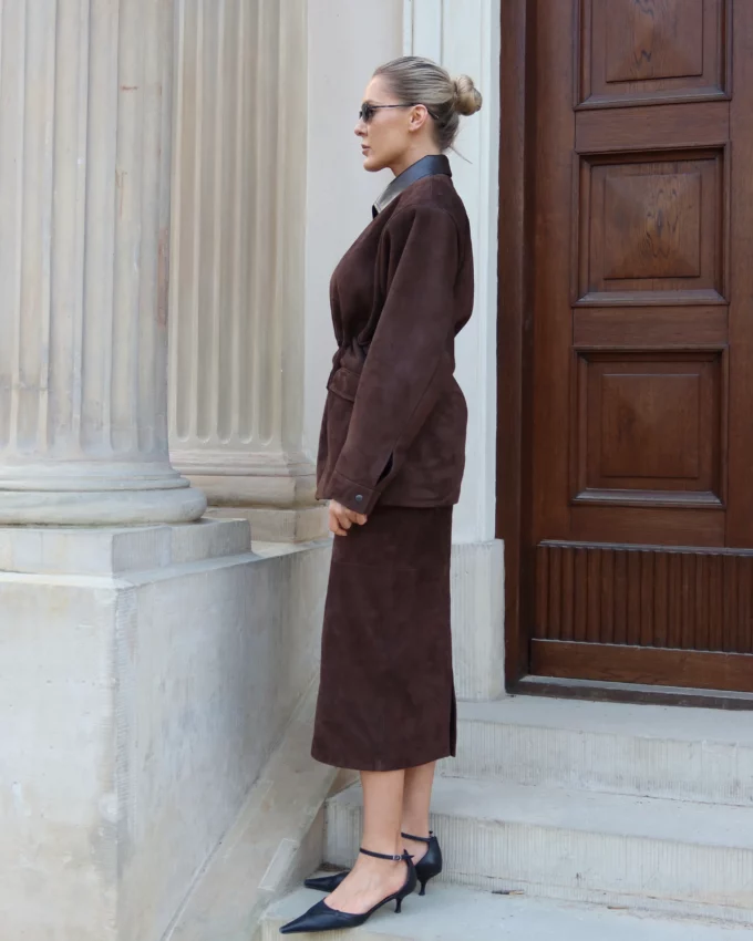 Amitie Midi Skirt In Chocolate Brown
