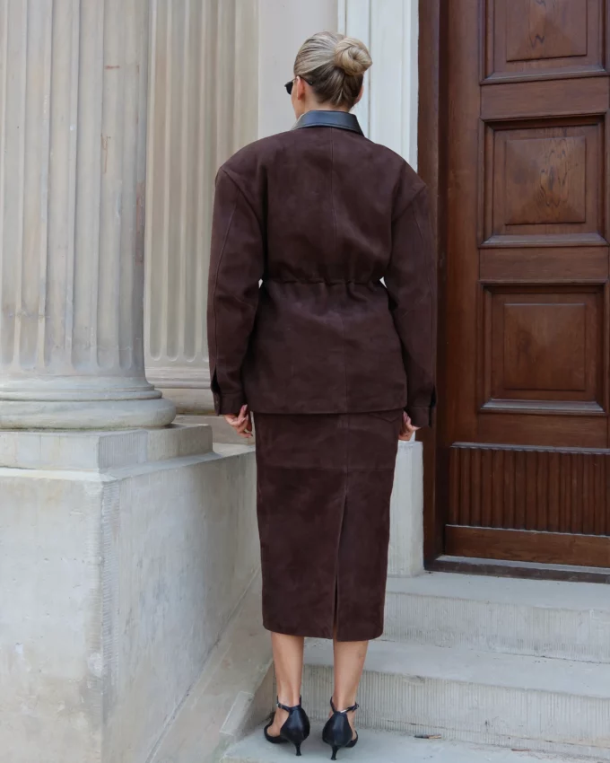 Amitie Midi Skirt In Chocolate Brown