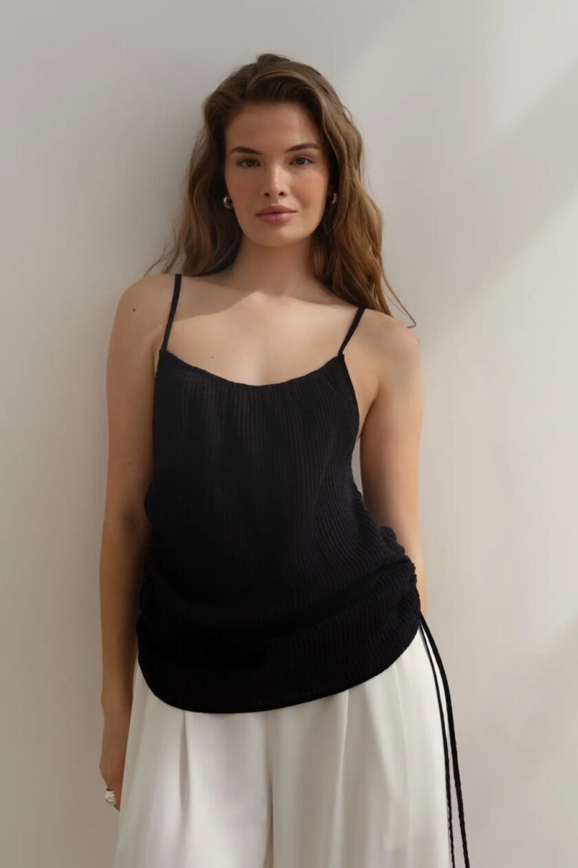 Amore Top Black