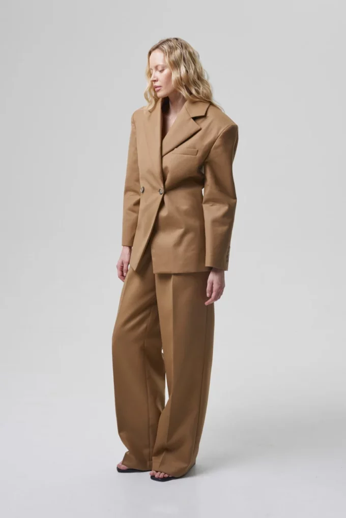 Espoire Trousers In Caramel