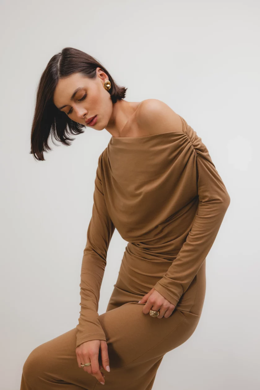 Dress 02 Caramel - Image 5