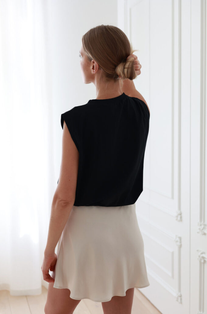 Fargo Long Black Top