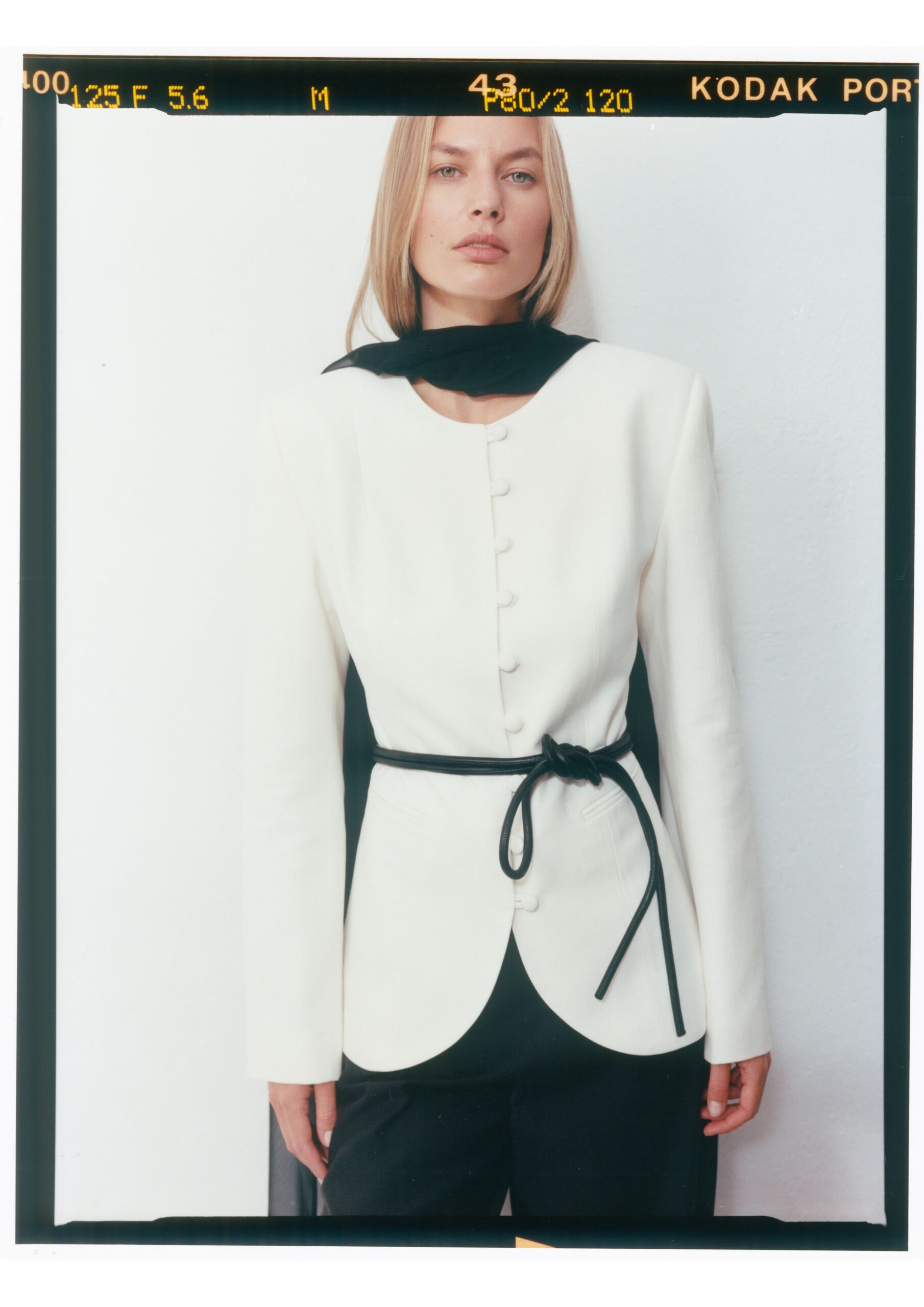 Iris Blazer White - obrazek 4