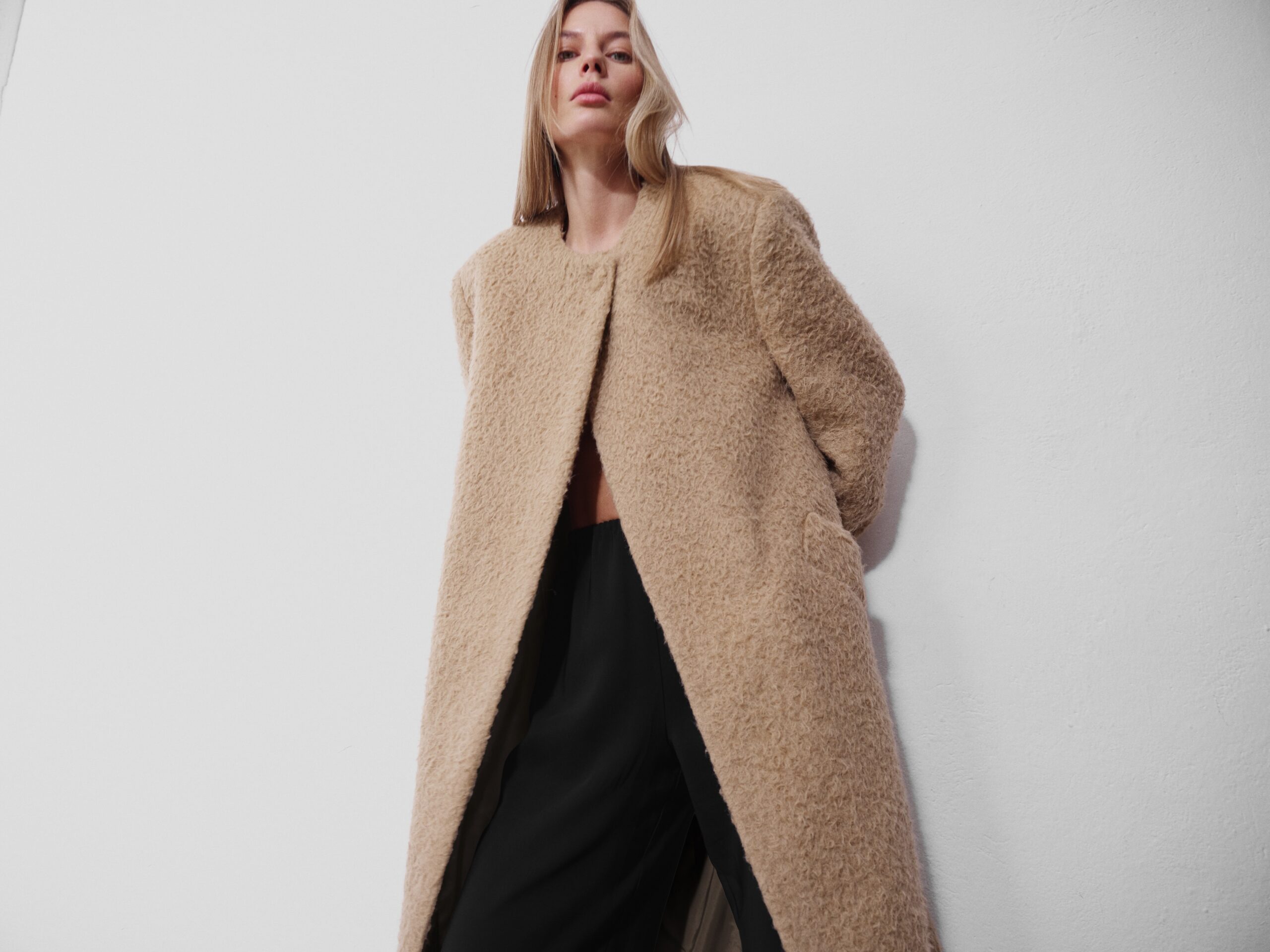 Arke Camel Fur Coat - obrazek 5