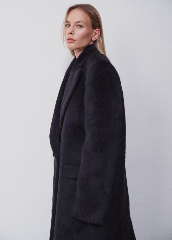 Ruben Black Alpaca Coat