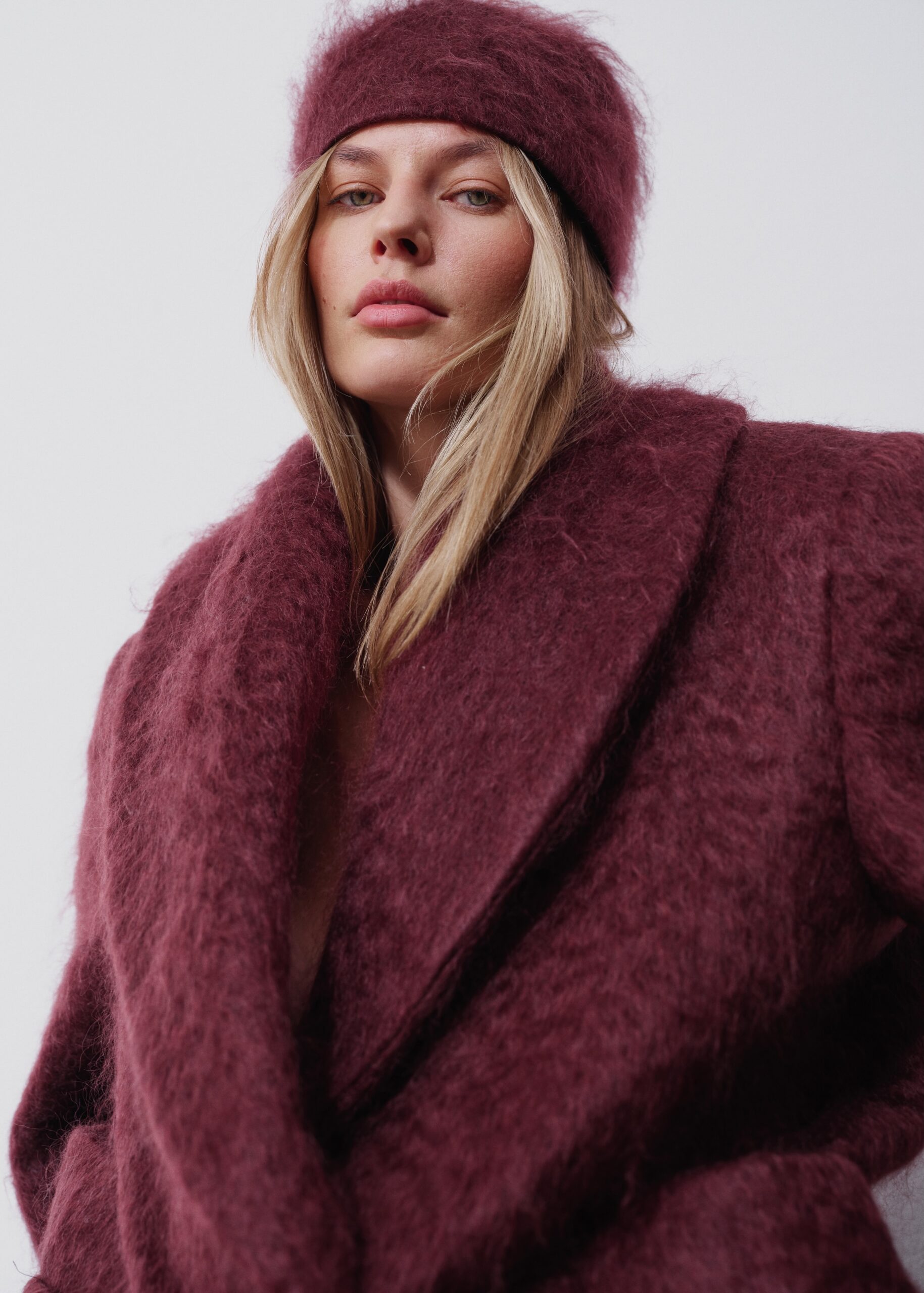 Lea Mohair Burgundy Coat - obrazek 3