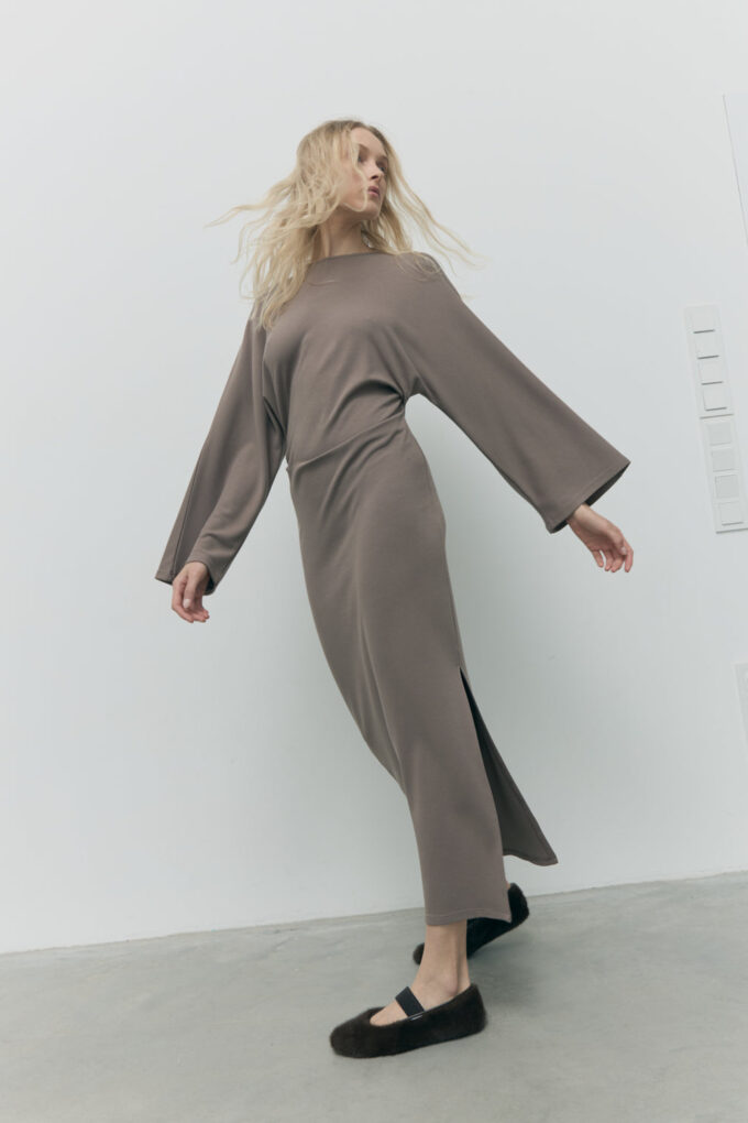 Sukienka Moved Capuccino