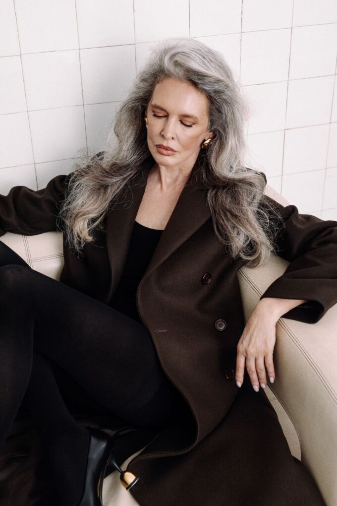 Jalousie Straight Coat in Chocolate