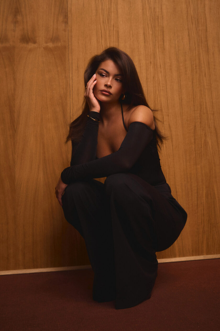 Chrissy Top Noir - obrazek 5