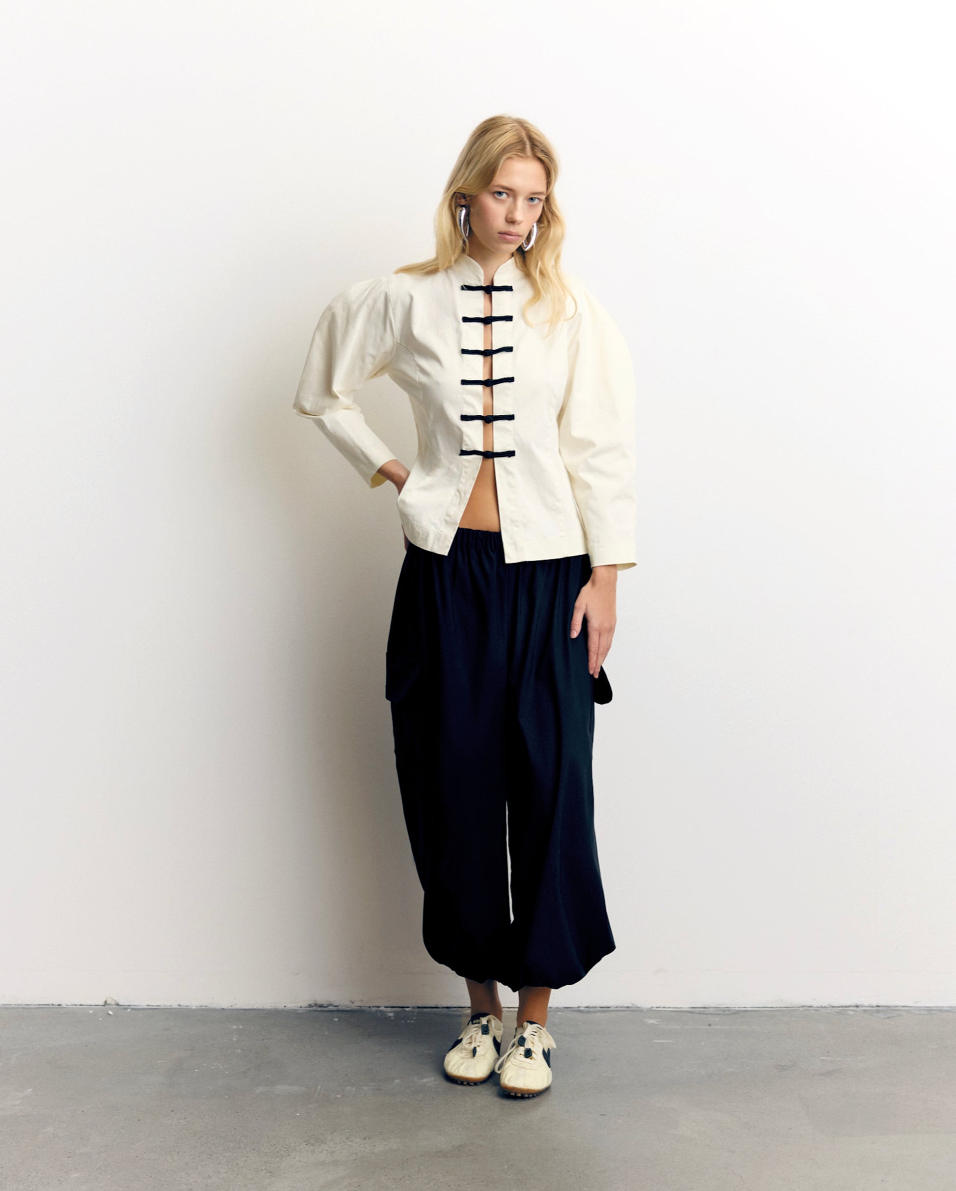 Spodnie Liv - obrazek 3